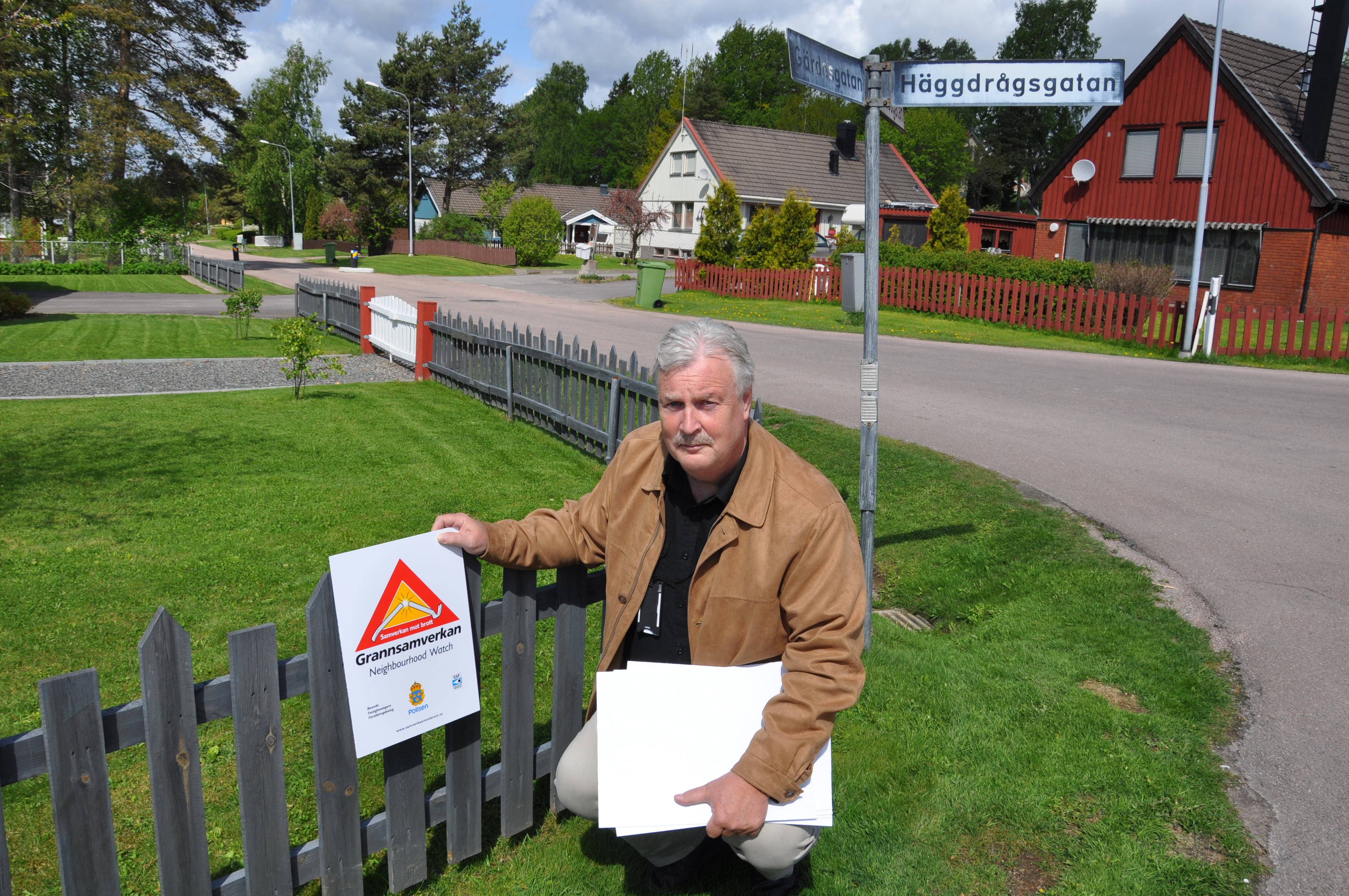 Pensionerade polismannen Björn Rosell ver hur stor skillnad grannsamverkan kan göra. Nu startar han arbetet tillsammans med Storfors nye kommunpolis.